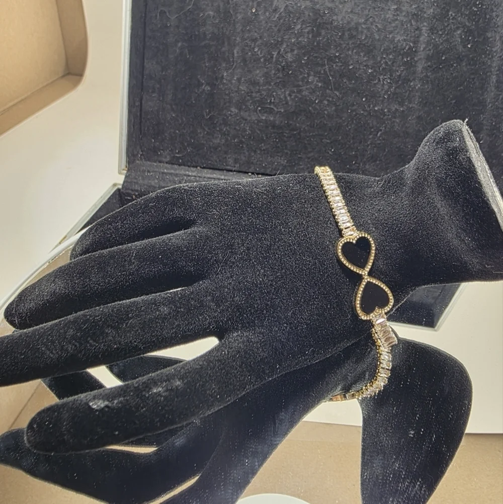Gold Infinity Heart Bracelet